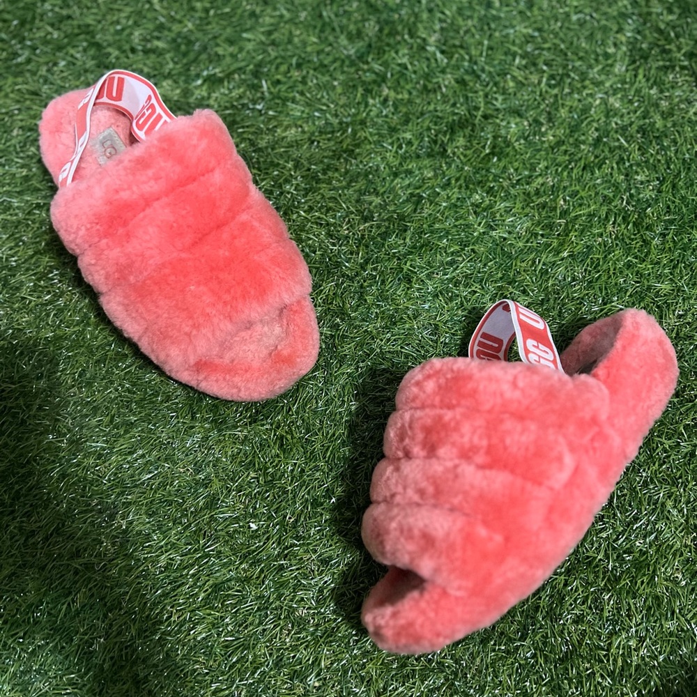 UGG Australia Fluff Yeah Women's 7 US SIZE -POP CORAL COLOR